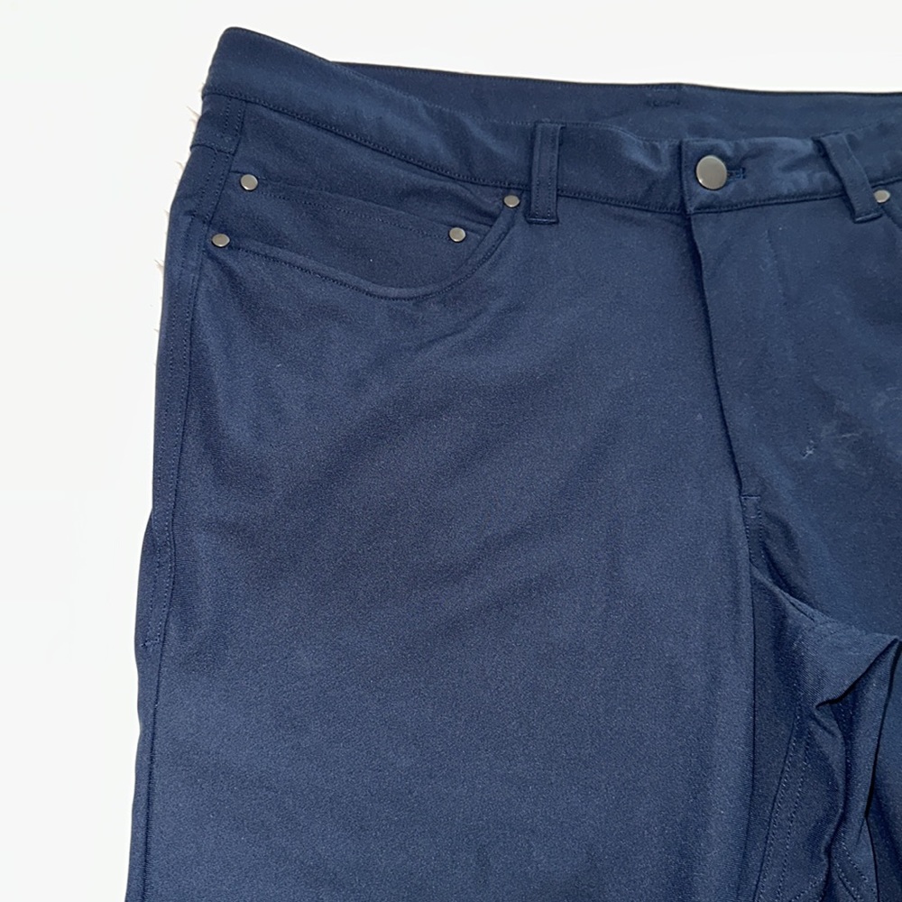 Lululemon ABC Pant - Picture 2 of 3